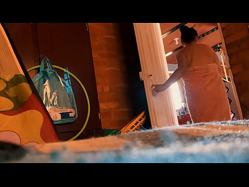 ❤️ דודי הולך אחרי למקלחת, הוא מזיין אותי בזמן שאני מתקלח. ❤️ פורנו אנאלי ב-iw.pornmega.ru ☑